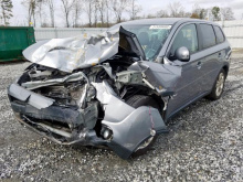 2015 MITSUBISHI OUTLANDER SE