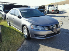 2013 VOLKSWAGEN PASSAT SE