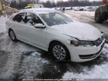 2012 Volkswagen Passat , 1VWAP7A37CC038097