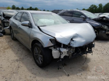 Toyota Camry Le 2015 Silver 2.5L 4