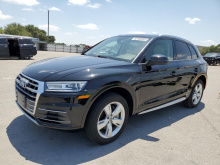 Audi Q5 Premium 2018 Black 2.0L