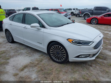 Ford Fusion Hybrid Titanium 2017 White 2.0L