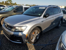 Volkswagen Tiguan Se 2019 Silver 2.0L 