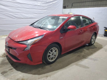 Toyota Prius 2017 Burgundy 1.8L