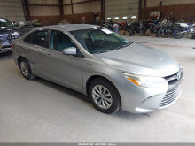Toyota Camry Hybrid Le 2016 White 2.5L