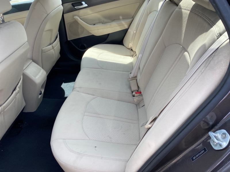 Hyundai Sonata 2.4L Sport 2015 Brown 2.4L