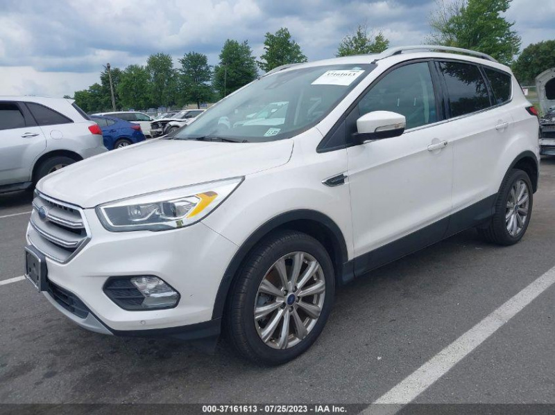 Ford Escape Titanium 2017 White 1.5L