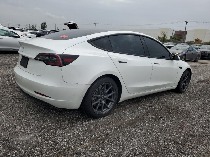 Tesla Model 3 2023