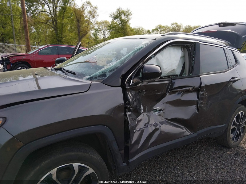 Jeep Compass Limited 4X4 2022 Gray 2.4L