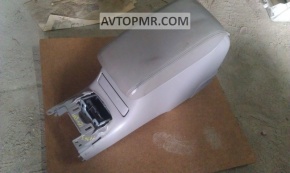 Lexus ES300 ES330 center console with armrest and cup holders
