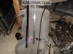 Chrome molding for the front left central glass door of a Lexus ES350 2007-2012