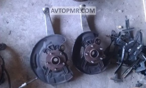 Front left hub Lexus IS250 IS300 IS350 06-13 RWD