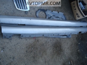 Right threshold for Mercedes W211