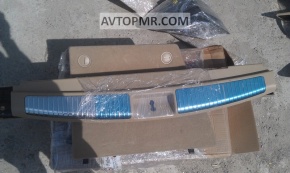 Mercedes W164 ML trunk opening trim