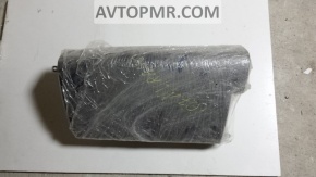Passenger airbag in the dashboard of a Nissan Murano z50 03-05
