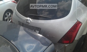 Rear window of the trunk door of the Nissan Murano z50 03-07