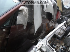 Upper rear left door hinge for a Subaru b9 Tribeca