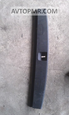 Subaru B9 Tribeca trunk opening trim, beige