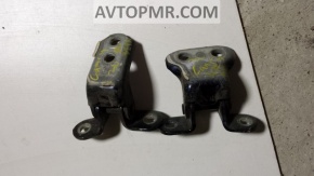 Upper front left door hinge for a Toyota Camry v30 2.4
