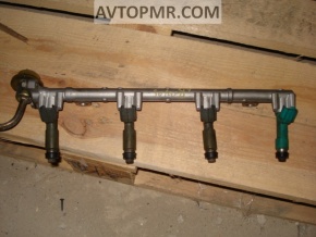 Fuel rail Toyota Solara 2.4 04-08
