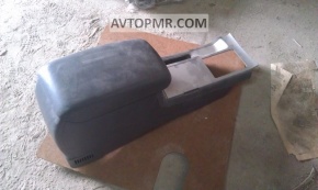 Central console with armrest and cup holders for Toyota Solara 2.4 04-08