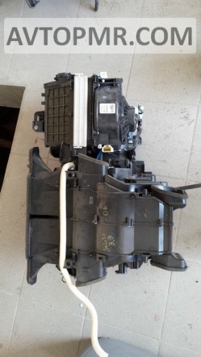 Bare fan housing, right side of Toyota Solara 2004-2005