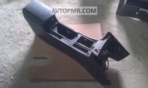 Mazda3 03-09 center console with armrest and cup holders