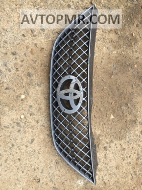 Radiator grille Toyota Solara 2.4 04-06