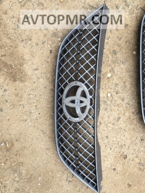 Radiator grille Toyota Solara 2.4 04-06