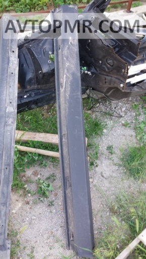 Right threshold for Mercedes W164 ML