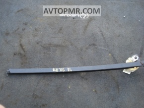 Rear left door glass guide Mazda6 03-08