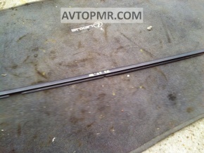Door-glass molding, center rear right, Mazda6 03-08