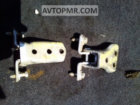 Mitsubishi Galant 04-12 lower rear right door hinge