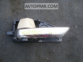 Suzuki Kizashi 10-15 inner rear left door handle