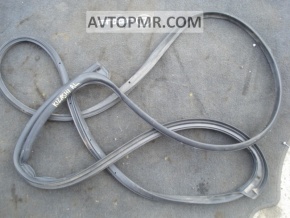 Suzuki Kizashi 10-15 rear left door seal