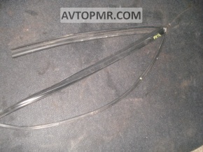 Front left windshield seal for Infiniti FX35 FX45 03-08