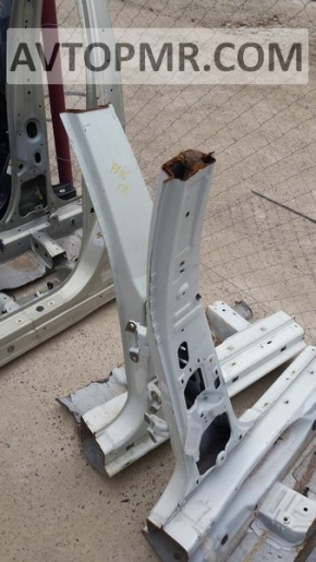 Infiniti FX35 FX45 03-08 white right center pillar
