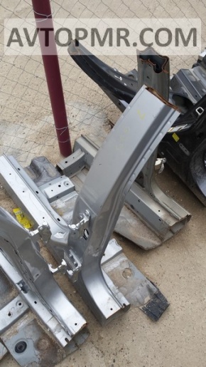 Left center pillar for Infiniti G25 G35 G37 4D 06-15 silver