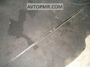Subaru b10 Tribeca center rear right door glass molding