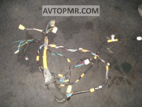 Wiring for the front right door of a Toyota Solara 2.4 04-08