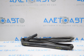 Front left windshield seal for Toyota Camry v40