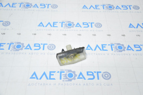 Left tailgate number plate light for Toyota Prius 2009-2010