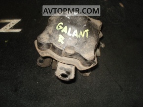 Right engine mount for Mitsubishi Galant 2010