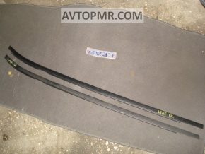 Door-glass molding, central rear right, Nissan Leaf 11-12