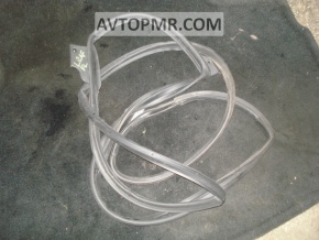 Front left door seal for Nissan Leaf 11-12