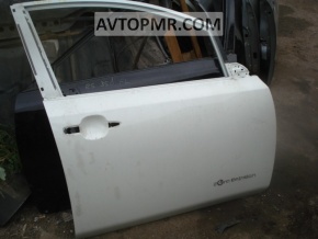 Bare front right door for a Nissan Leaf 11-11