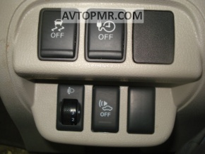 Nissan Leaf 11-12 horn mute button