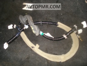 Nissan Leaf 11-12 tailgate wiring
