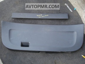 Lower tailgate trim for Toyota Prius 2009