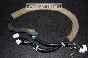Nissan Leaf 11-12 tailgate wiring